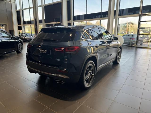 Mercedes Benz Gla image 8