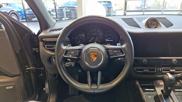 Porsche Macan image 4