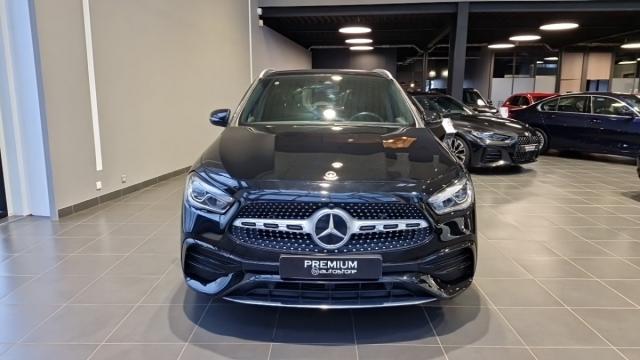 Mercedes Benz Gla image 8