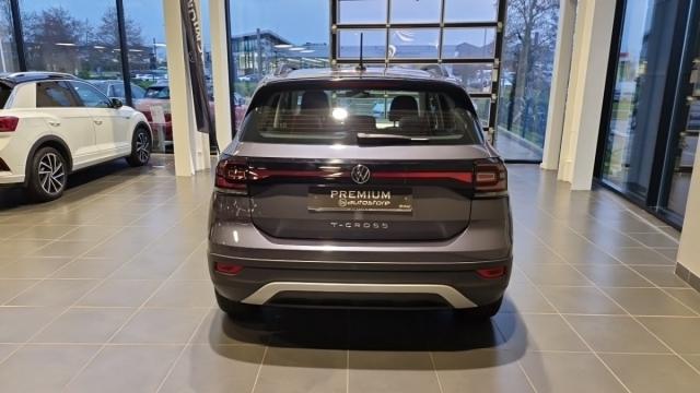 Volkswagen T-Cross image 2