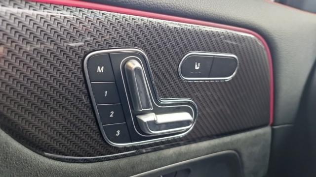 Mercedes Benz Gla image 4