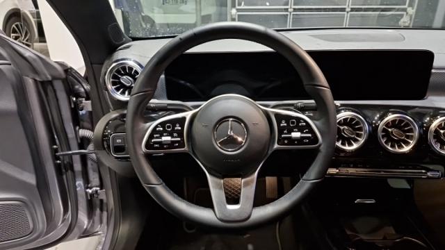 Mercedes Benz Cla image 2