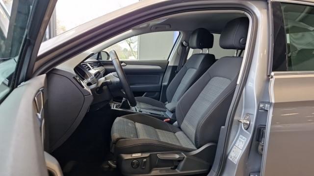 Volkswagen Passat image 7