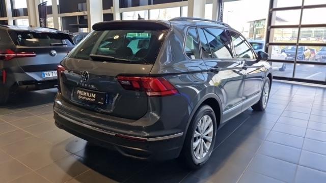 Volkswagen Tiguan image 8