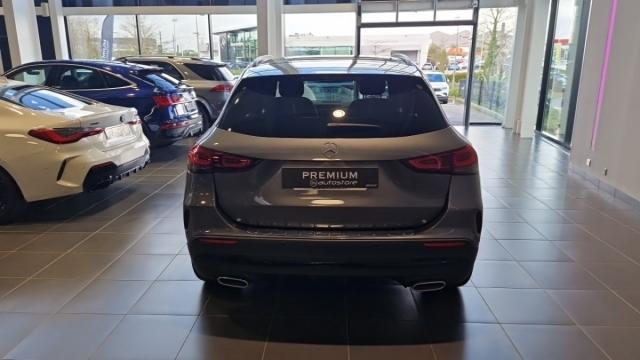 Mercedes Benz Gla image 7