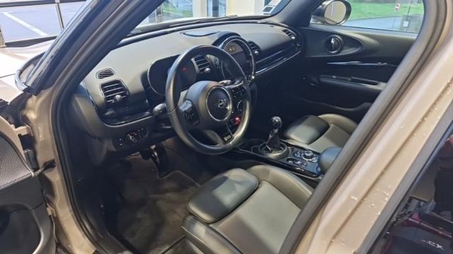 Mini Clubman image 6