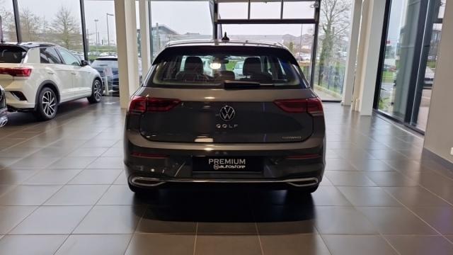 Volkswagen Golf image 1