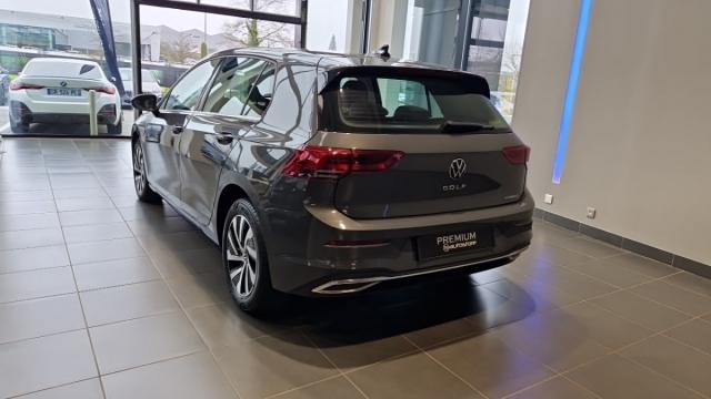 Volkswagen Golf image 2