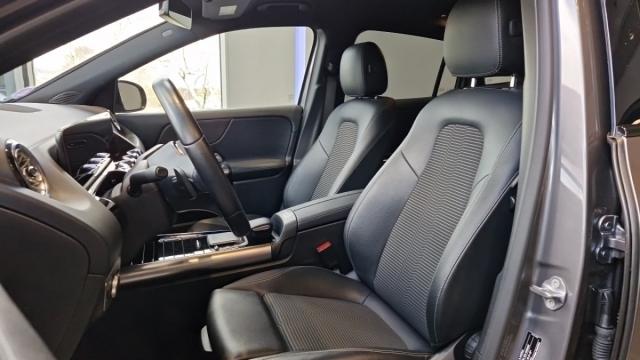 Mercedes Benz Gla image 8