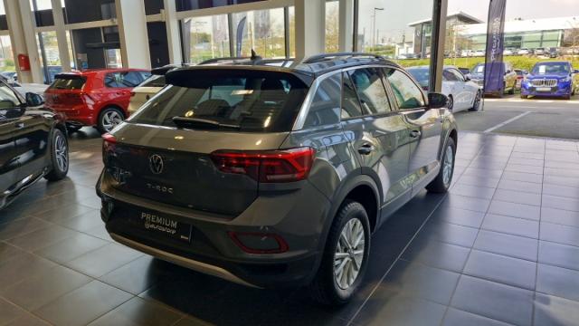 Volkswagen T-Roc image 3