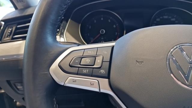Volkswagen Passat Sw image 9