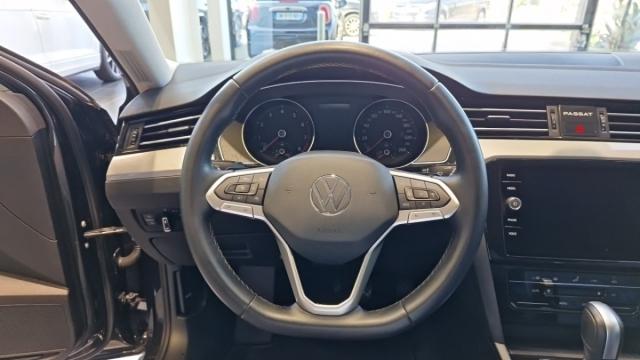 Volkswagen Passat Sw image 3