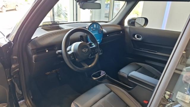 Mini Cooper image 3