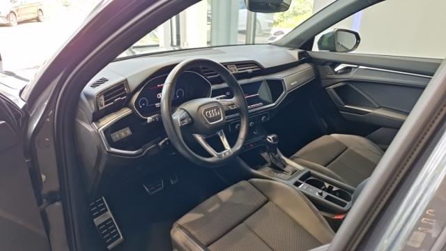 Audi Q3 image 8