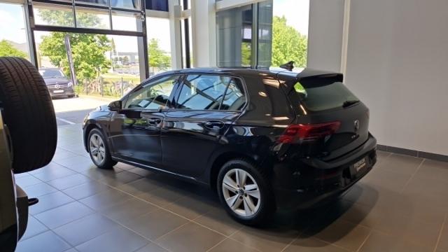 Volkswagen Golf image 9