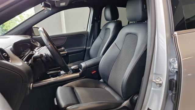 Mercedes Benz Gla image 5