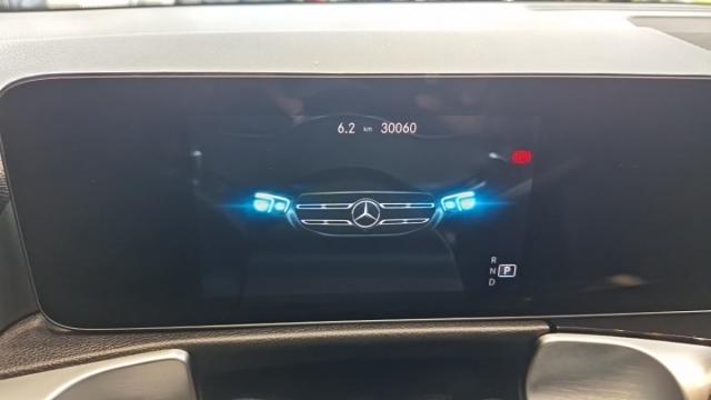 Mercedes Benz Glb image 3