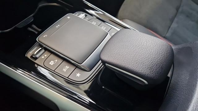 Mercedes Benz Glb image 5