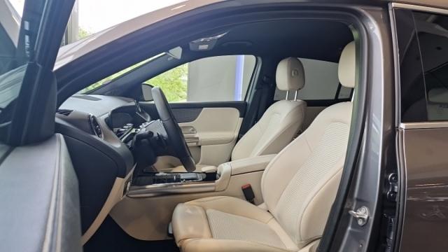 Mercedes Benz Gla image 5