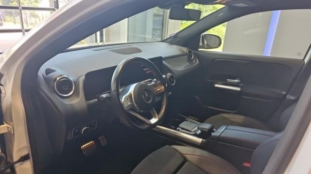 Mercedes Benz Gla image 7