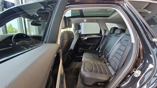 Volkswagen Touareg image 6
