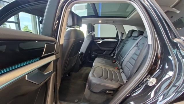Volkswagen Touareg image 1