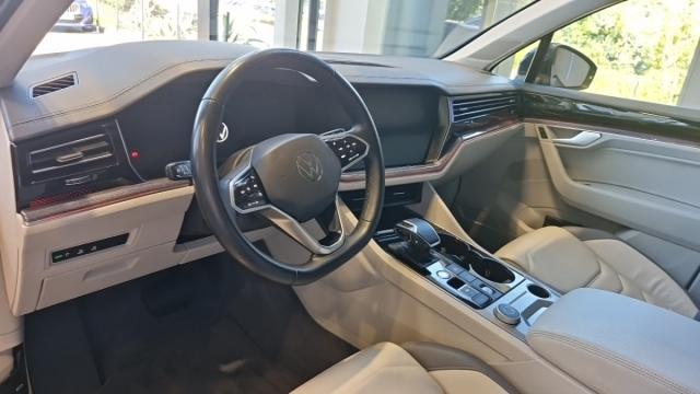 Volkswagen Touareg image 8