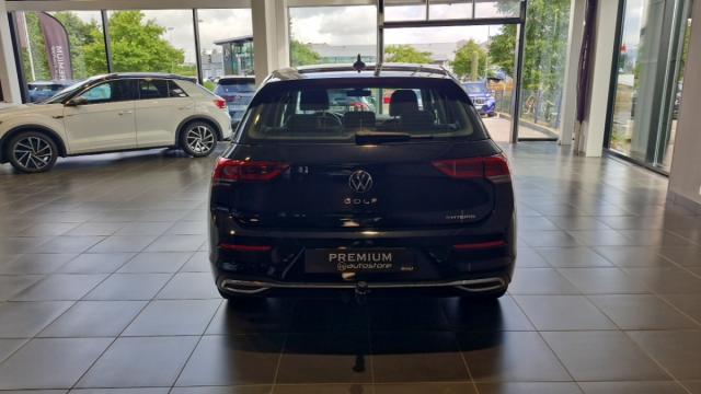 Volkswagen Golf image 9