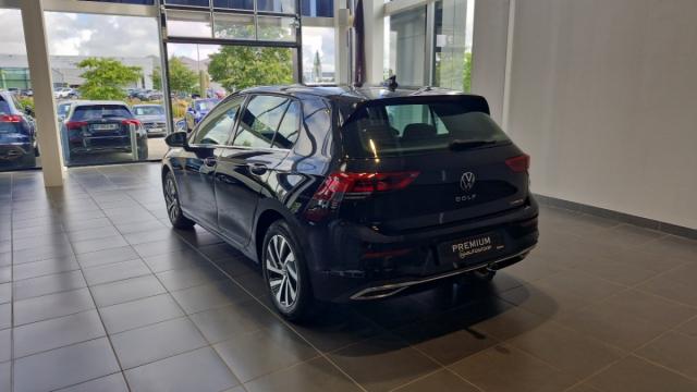 Volkswagen Golf image 6