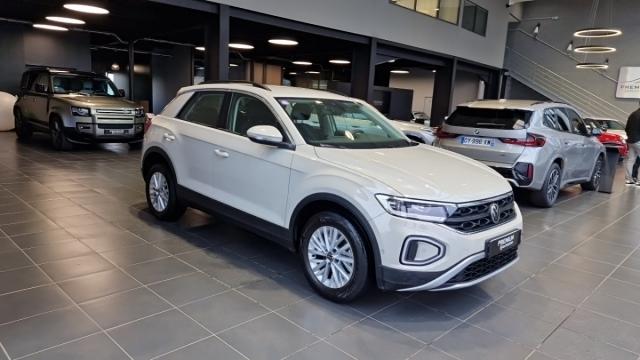 Volkswagen T-Roc image 9