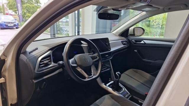 Volkswagen T-Roc image 7