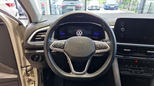 Volkswagen T-Roc image 6