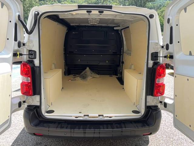 Opel Vivaro image 8