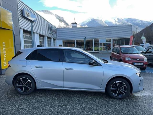 Opel Astra image 8
