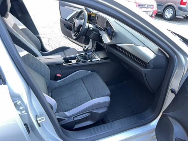 Opel Astra image 9