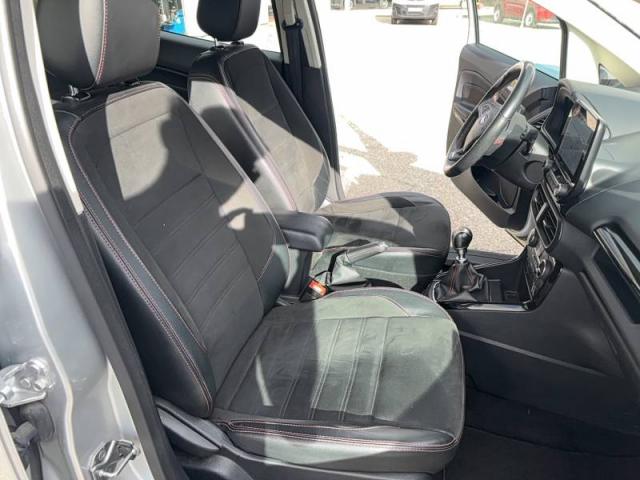 Ford Ecosport image 8