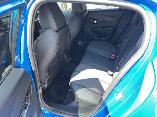 Peugeot 208 image 9
