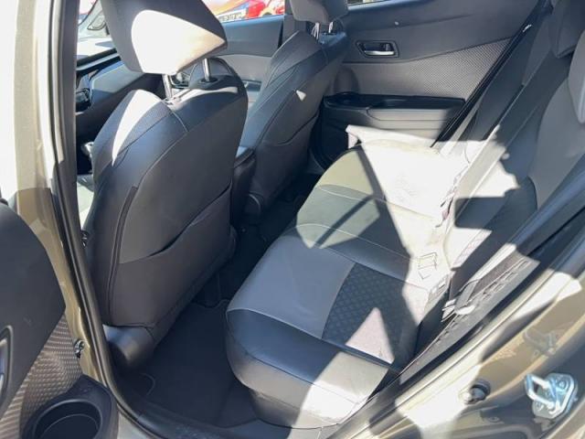Toyota C-Hr image 1
