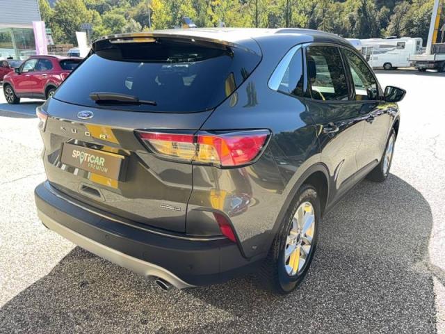 Ford Kuga image 2