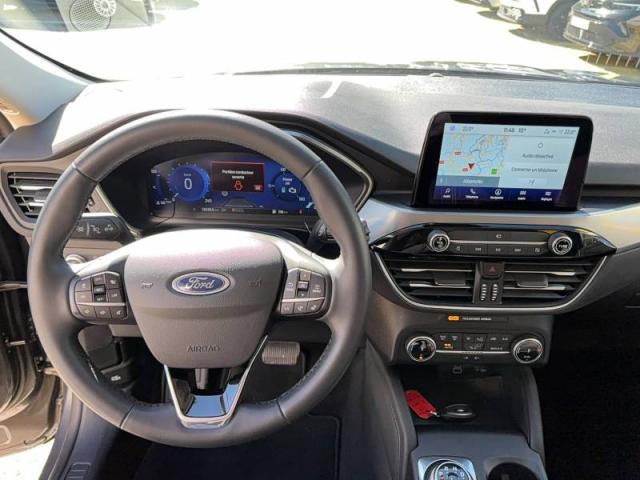 Ford Kuga image 8