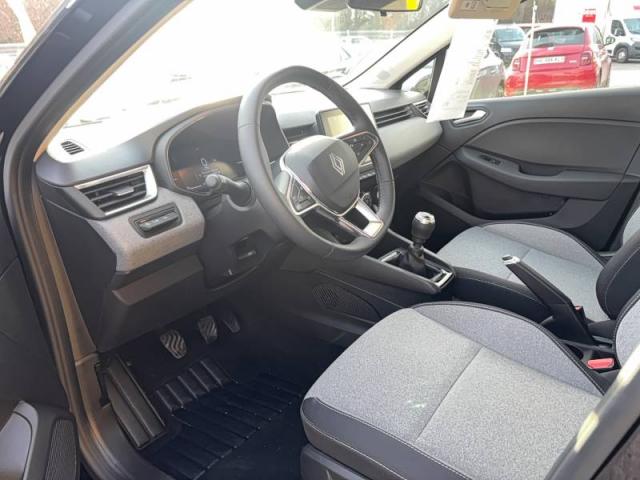 Renault Clio image 2