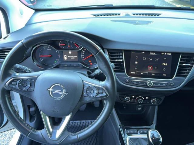 Opel Crossland image 2