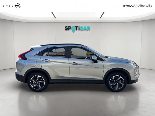 Mitsubishi Eclipse Cross image 9