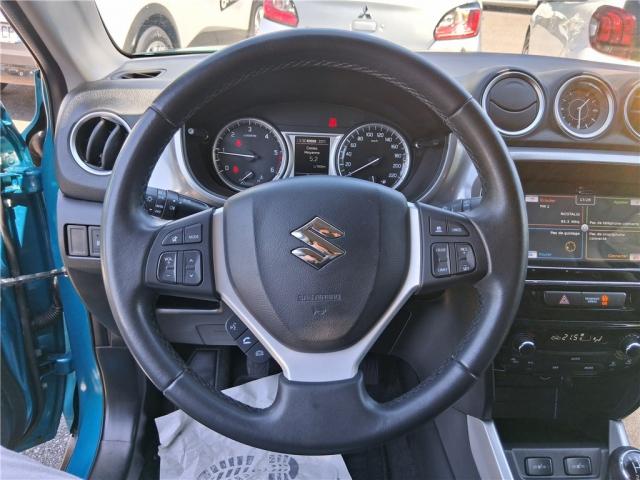 Suzuki Vitara image 8