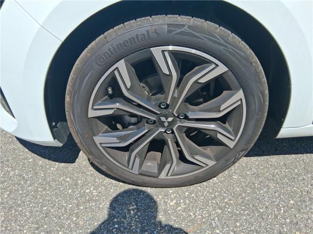 Mitsubishi Colt image 9