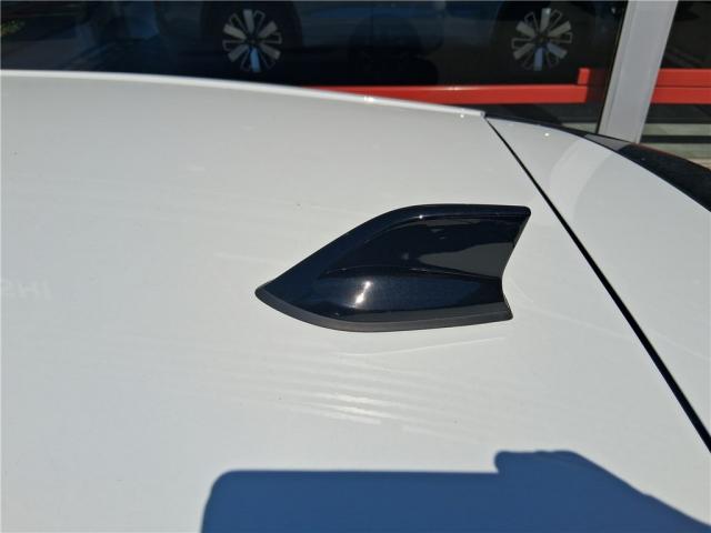 Mitsubishi Colt image 8