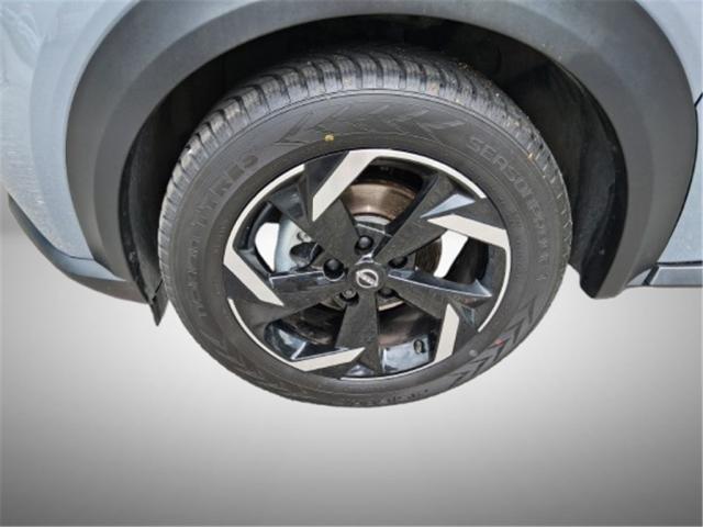 Nissan Juke image 4