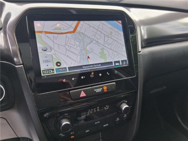 Suzuki Vitara image 2