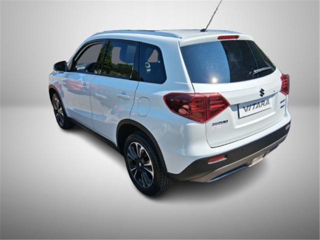 Suzuki Vitara image 6