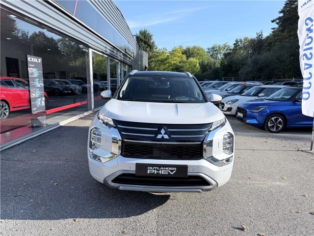 Mitsubishi Outlander image 8